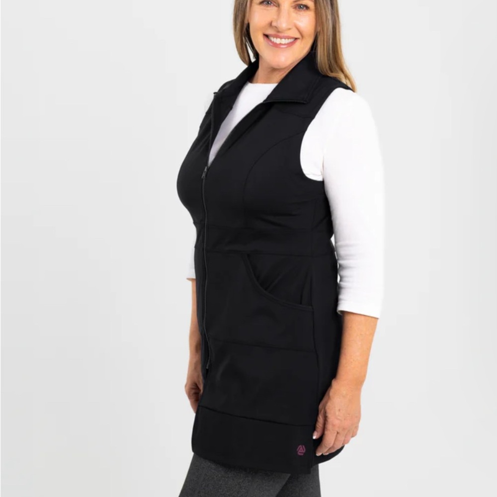 Long Vest Size L NWT Black